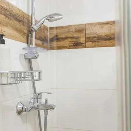 アパート Luxury With Rynok Square View リヴィウ