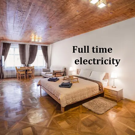 Luxury With Rynok Square View Apartment