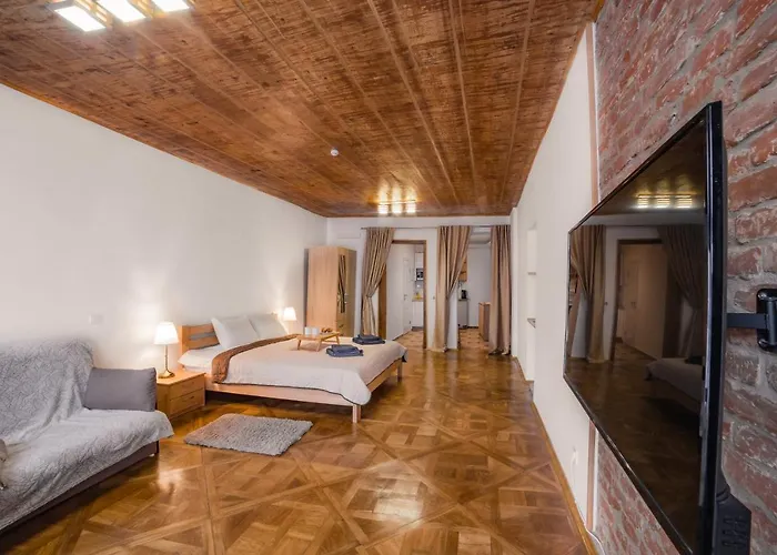 Luxury With Rynok Square View Apartamento Leópolis