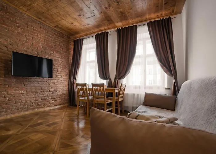 شقة Luxury With Rynok Square View