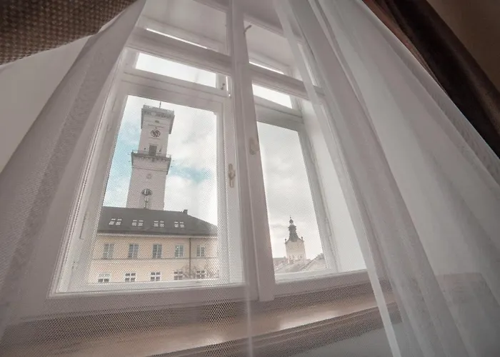 Luxury With Rynok Square View *