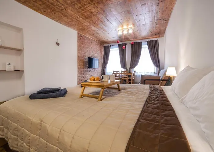 شقة Luxury With Rynok Square View