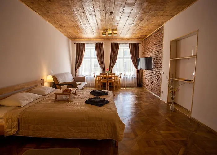 Luxury With Rynok Square View Apartamento Leópolis